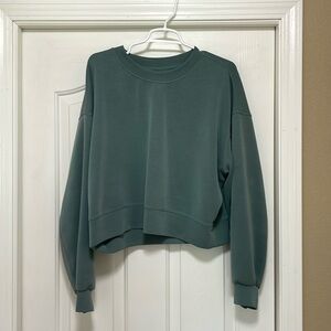 Lululemon, Softstreme Perfectly Cropped Crew, 8